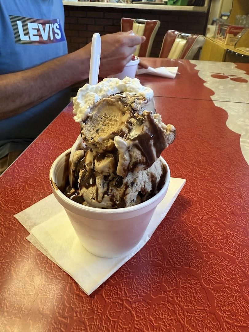 Weaver's Ice Cream & Pizza